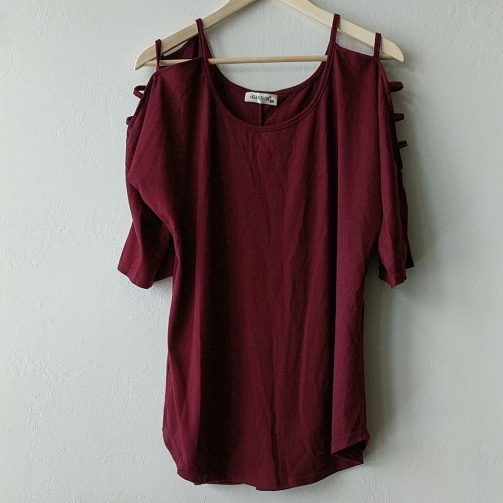 Cage shoulder tee
